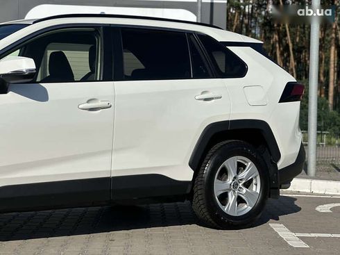 Toyota RAV4 2020 - фото 7