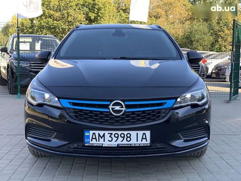 Opel Astra 2017 - фото 4