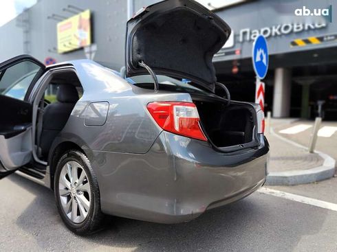 Toyota Camry 2012 - фото 14