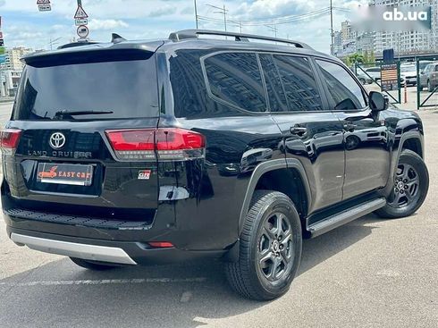 Toyota Land Cruiser 2022 - фото 7
