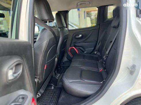 Jeep Renegade 2016 - фото 11