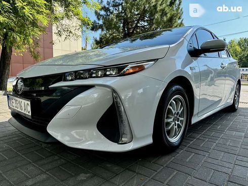 Toyota Prius 2022 - фото 4