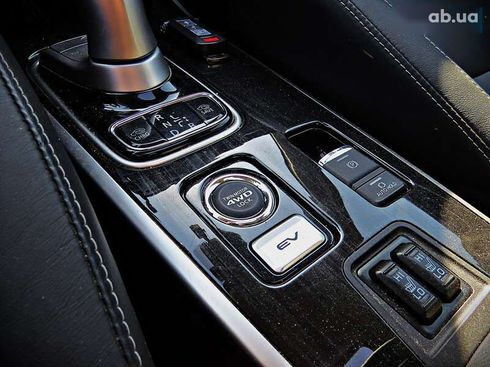 Mitsubishi Outlander 2017 - фото 19