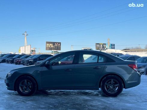 Chevrolet Cruze 2010 серый - фото 5
