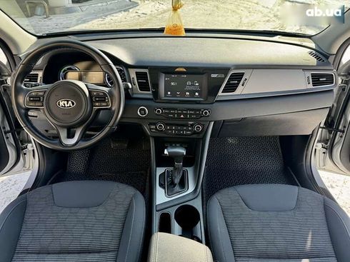 Kia Niro 2018 - фото 19