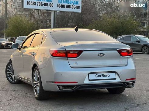 Kia K7 2017 - фото 10