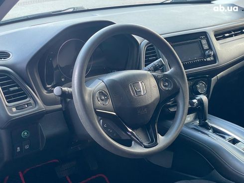 Honda HR-V 2018 черный - фото 14