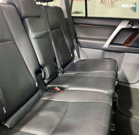 Toyota Land Cruiser Prado 2010 - фото 14