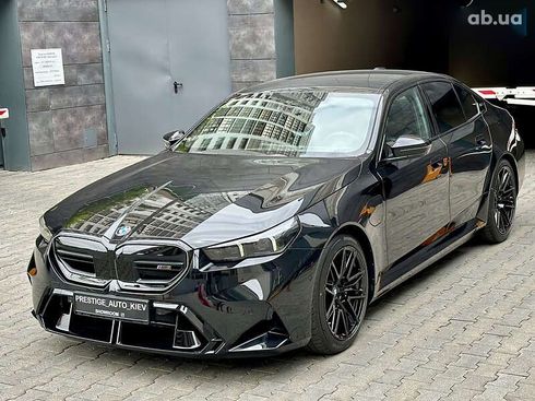 BMW M5 2025 - фото 8