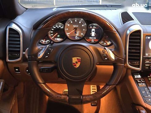 Porsche Cayenne 2011 - фото 24