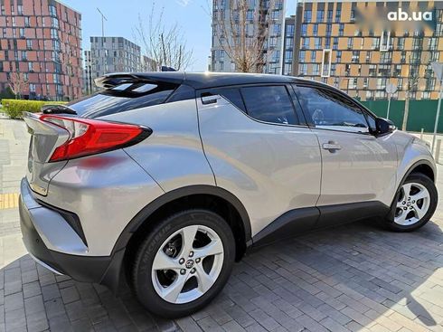 Toyota C-HR 2016 - фото 22