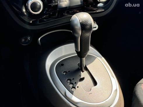 Nissan Juke 2011 белый - фото 36