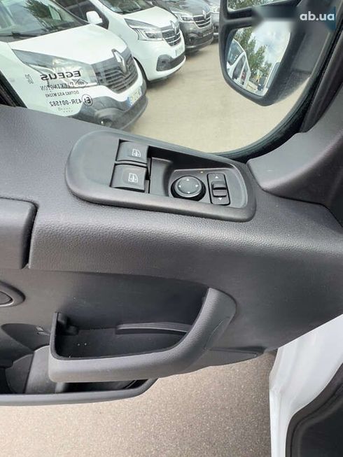 Renault Master 2020 - фото 17