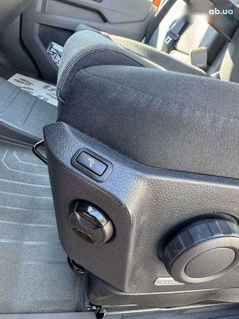 Volkswagen Crafter 2021 - фото 15