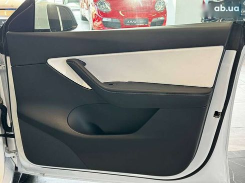 Tesla Model Y 2021 - фото 18