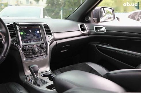 Jeep Grand Cherokee 2017 - фото 12