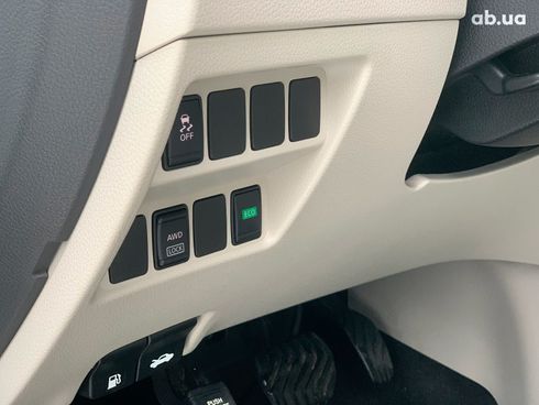 Nissan Rogue 2018 белый - фото 24