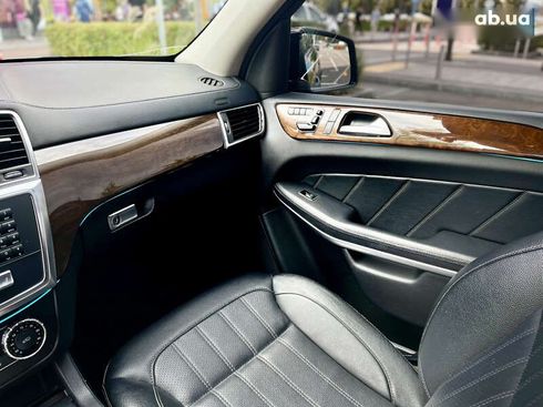 Mercedes-Benz GL-Класс 2013 - фото 28
