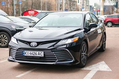 Toyota Camry 2020 - фото 4