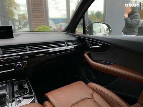 Audi Q7 2017 - фото 10