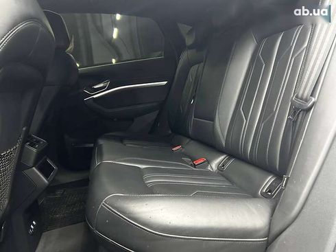 Audi E-Tron 2020 - фото 17