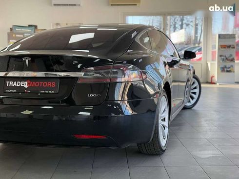 Tesla Model S 2018 - фото 15
