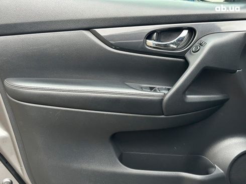 Nissan Rogue 2017 серый - фото 18