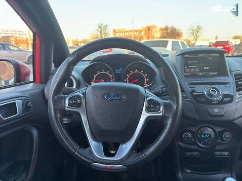 Ford Fiesta 2015 - фото 14