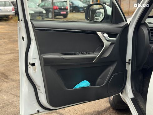 Chery Tiggo 3 2017 белый - фото 31