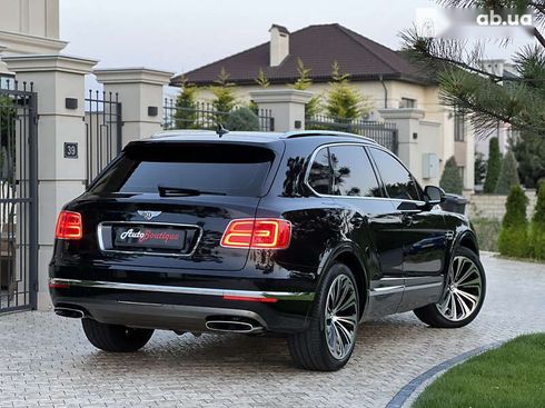 Bentley Bentayga 2017 - фото 18