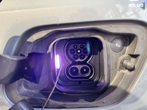 Volvo XC40 2021 - фото 25