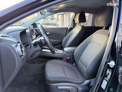 Hyundai Kona Electric 2022 - фото 8