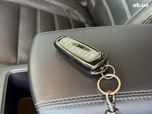 Ford Escape 2016 бежевый - фото 26