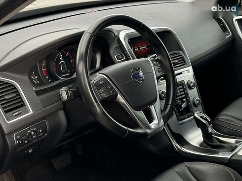 Volvo XC60 2016 - фото 26