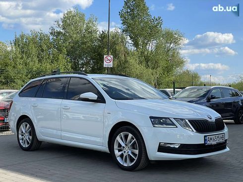 Skoda Octavia 2018 - фото 10