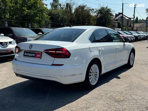 Volkswagen Passat 2016 белый - фото 9