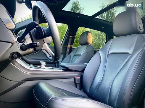 Audi Q7 2021 - фото 18