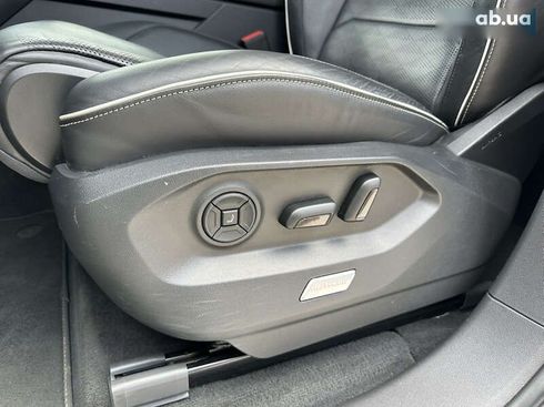 Volkswagen Touareg 2018 - фото 8