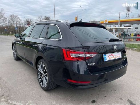 Skoda Superb 2016 - фото 7