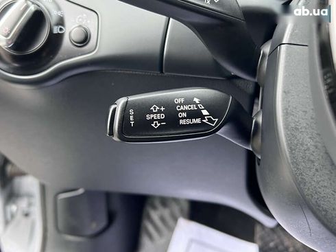 Audi A4 2016 - фото 24