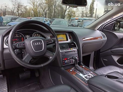 Audi Q7 2010 - фото 21