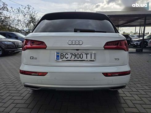 Audi Q5 2017 - фото 26