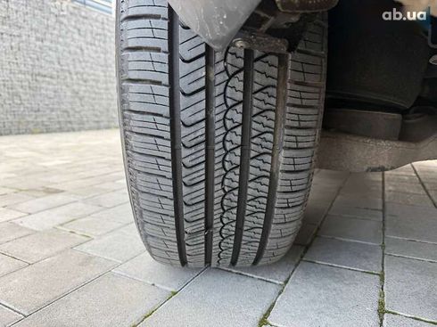 Land Rover Discovery 2017 - фото 17