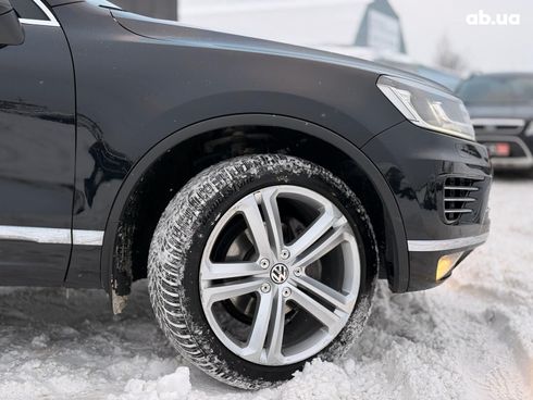 Volkswagen Touareg 2017 черный - фото 8