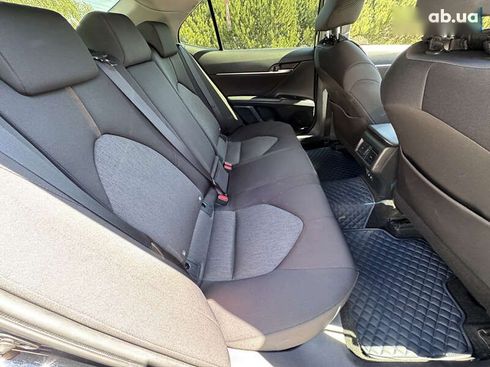 Toyota Camry 2020 - фото 28