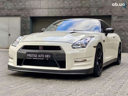 Nissan GT-R 2013 - фото 2