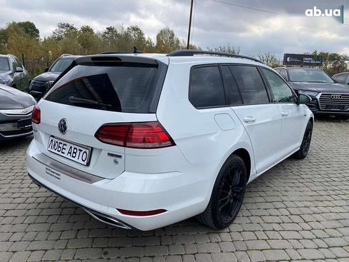 Volkswagen Golf 2019 - фото 8