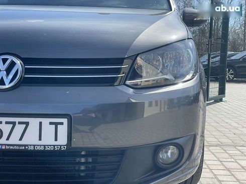 Volkswagen Touran 2012 - фото 7
