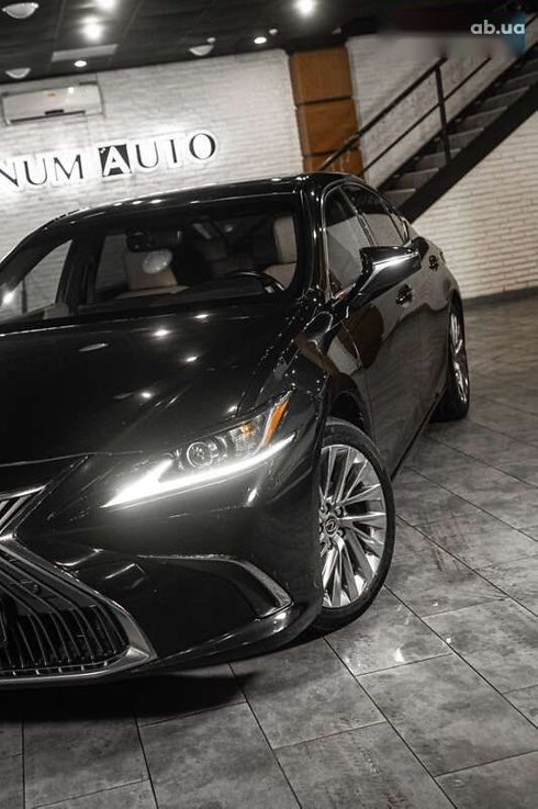 Lexus ES 2019 - фото 26