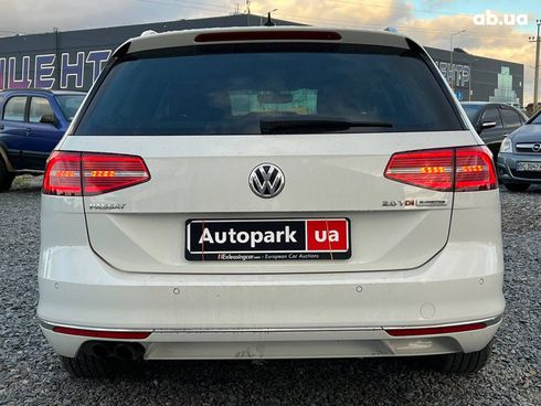 Volkswagen Passat 2016 белый - фото 7